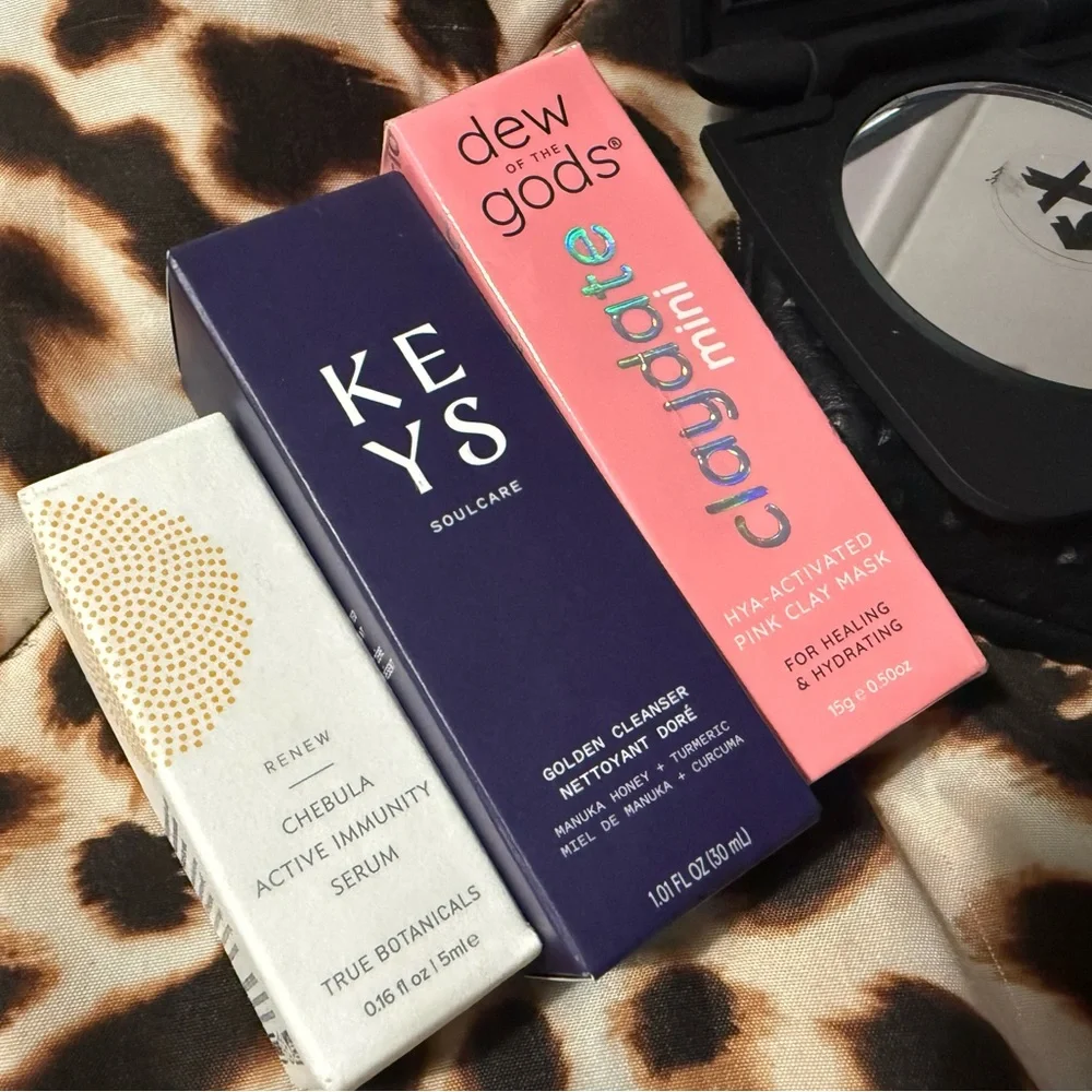 💕Makeup Bundle💕 - Picture 3 of 12